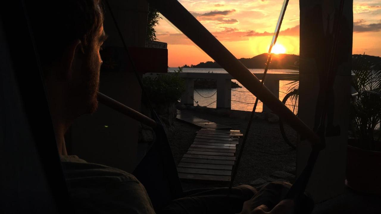 Tubotel Pantai Cenang  Buitenkant foto