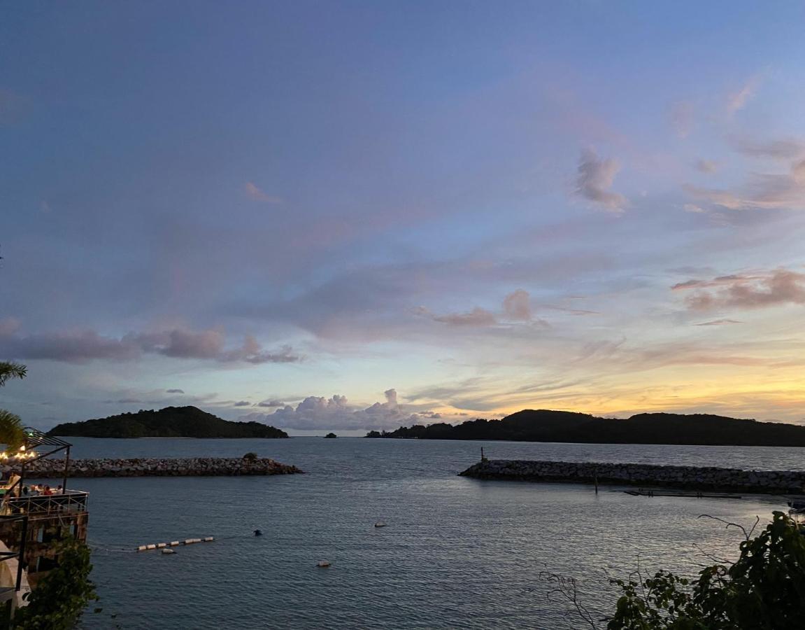 Tubotel Pantai Cenang  Buitenkant foto