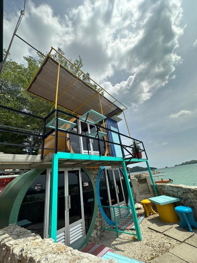 Tubotel Pantai Cenang  Buitenkant foto