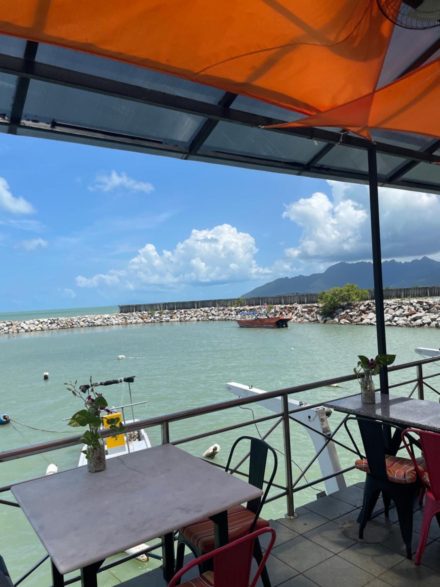 Tubotel Pantai Cenang  Buitenkant foto