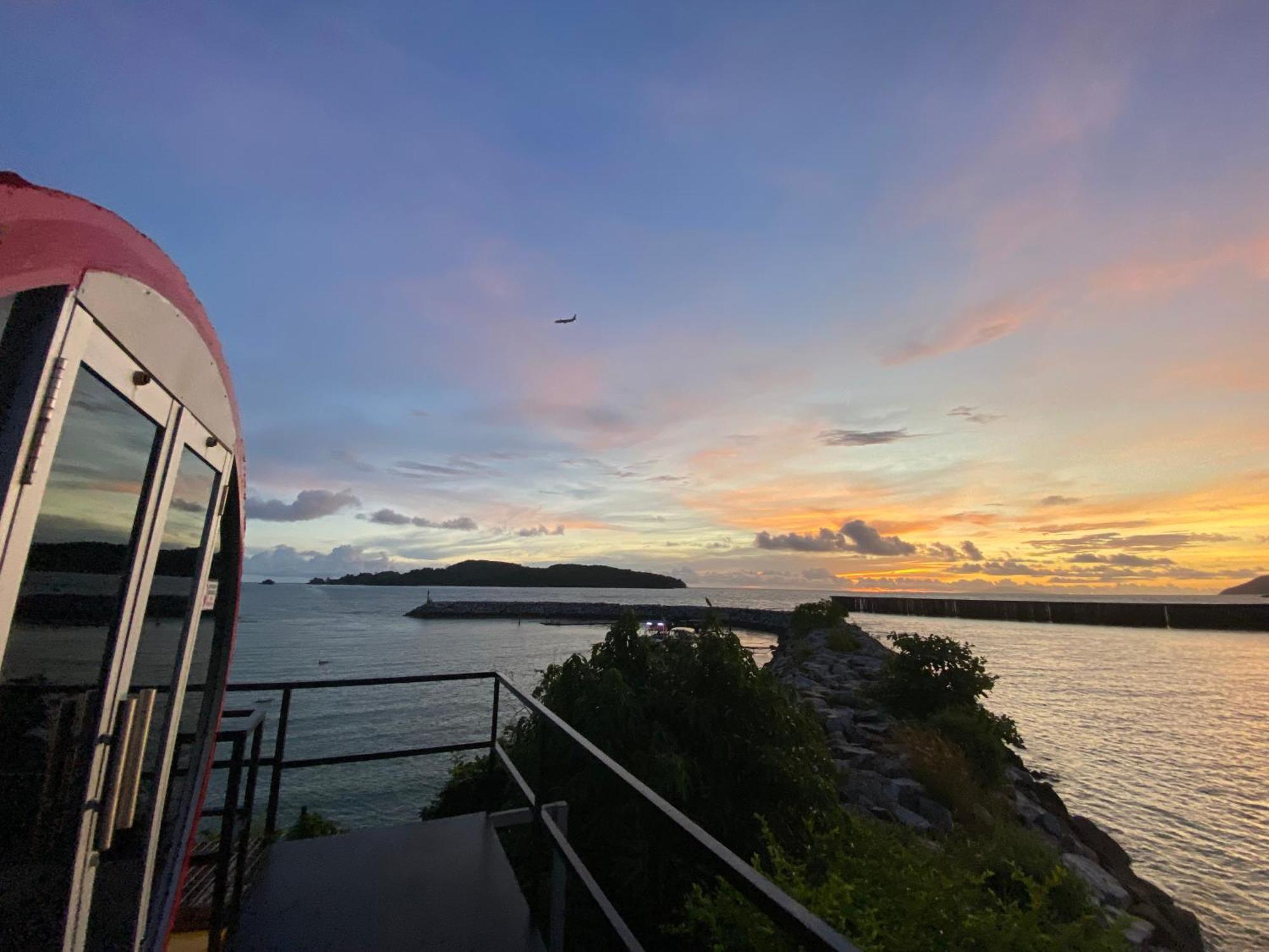 Tubotel Pantai Cenang  Buitenkant foto